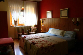  Hostal Escartín  Сабиньяниго